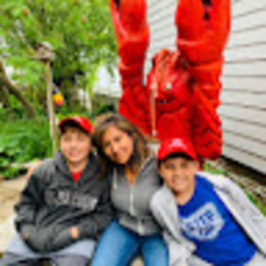 Meet your Posher, Adela